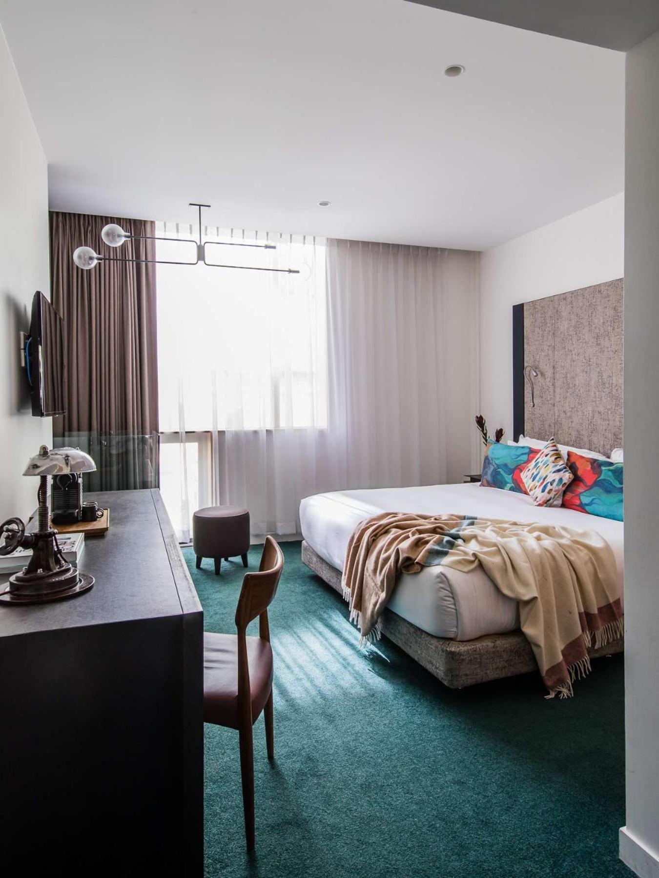 The Old Clare By Ode Hotels Sydney Bagian luar foto A room at the hotel
